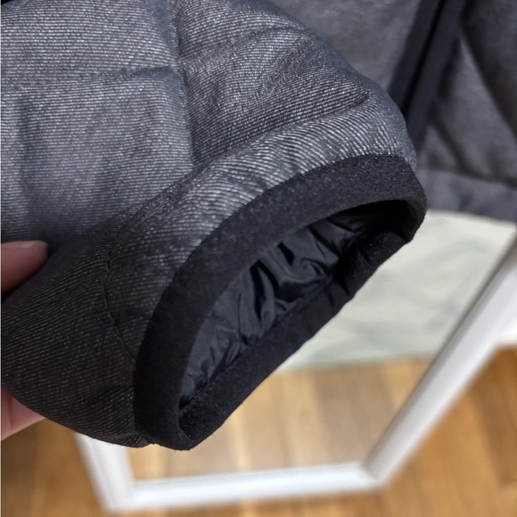 North Face Jacket - Picture 5 of 7